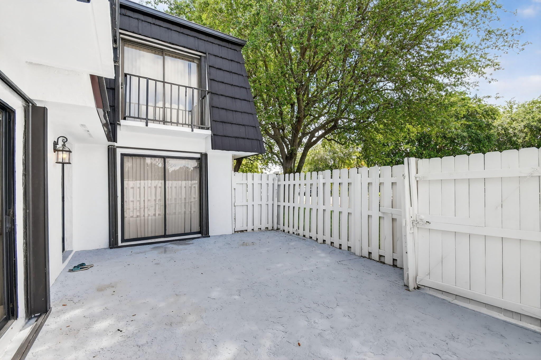 320 Woodland Road – photo 1