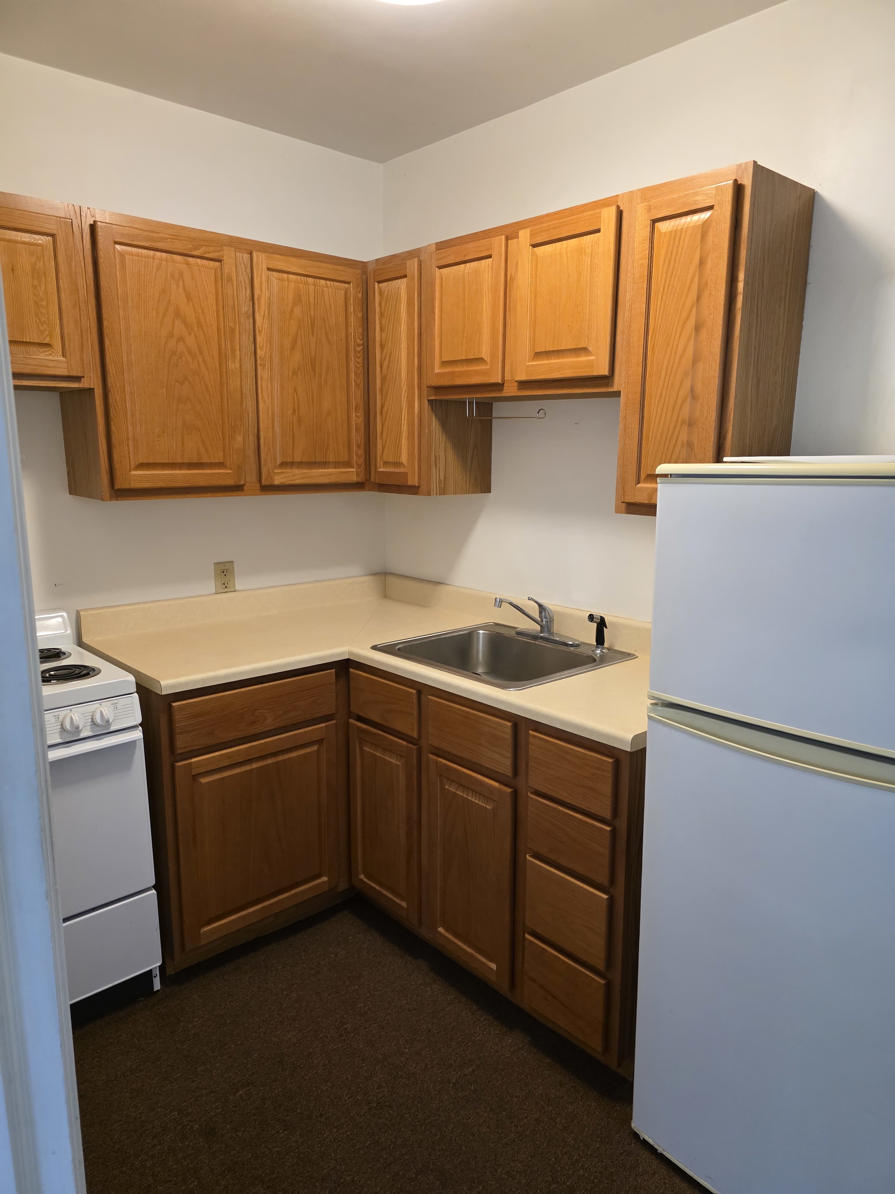 1104 W 8th St – photo 5