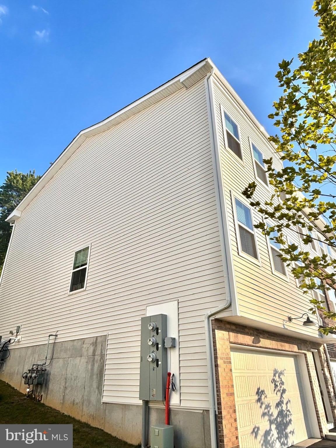 111 FOUR LEAF DR – photo 5