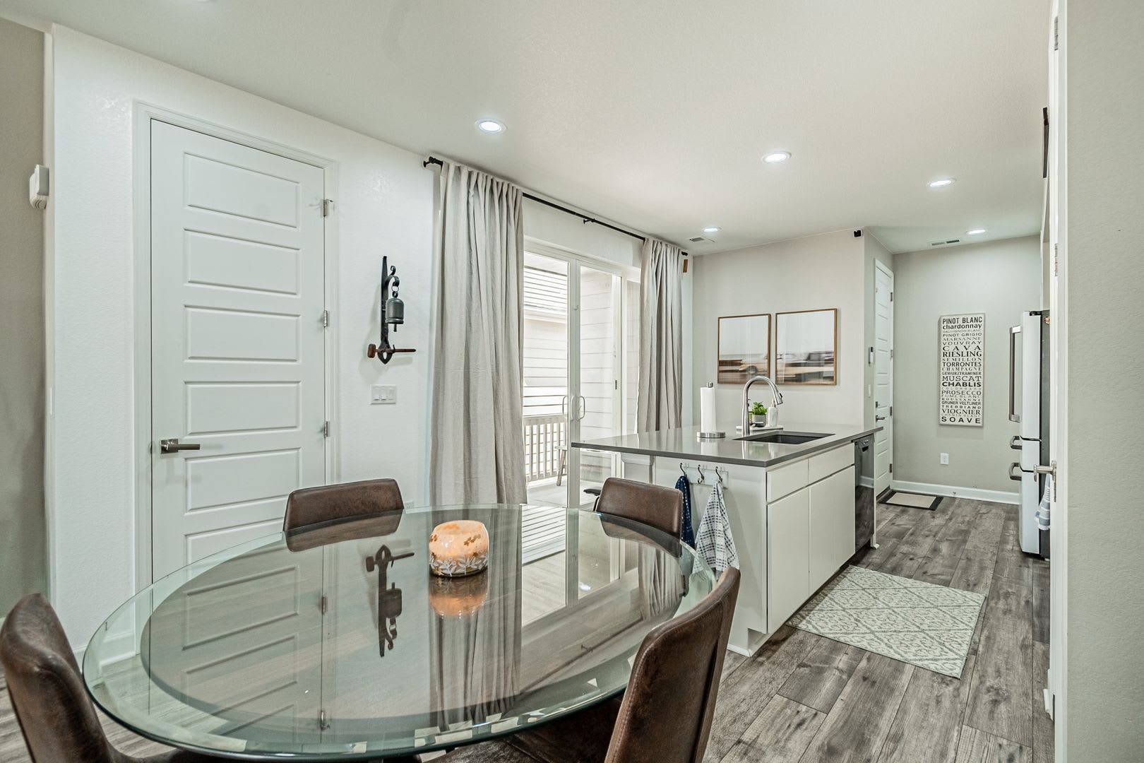 3BD, 2.5BA Commerce City Townhome with 2-Car Garage – photo 4