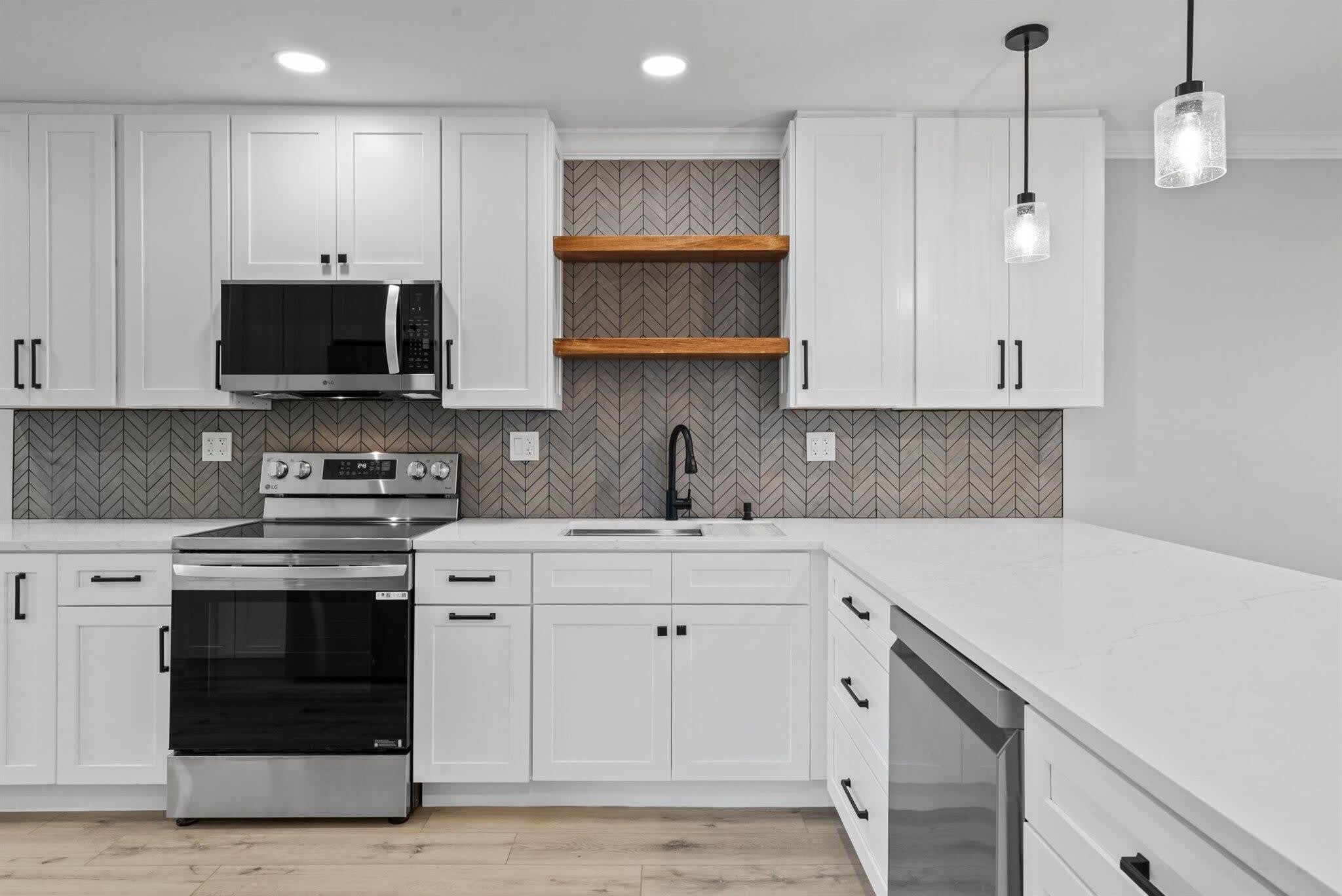 2600 Ne 5Th Avenue – photo 5