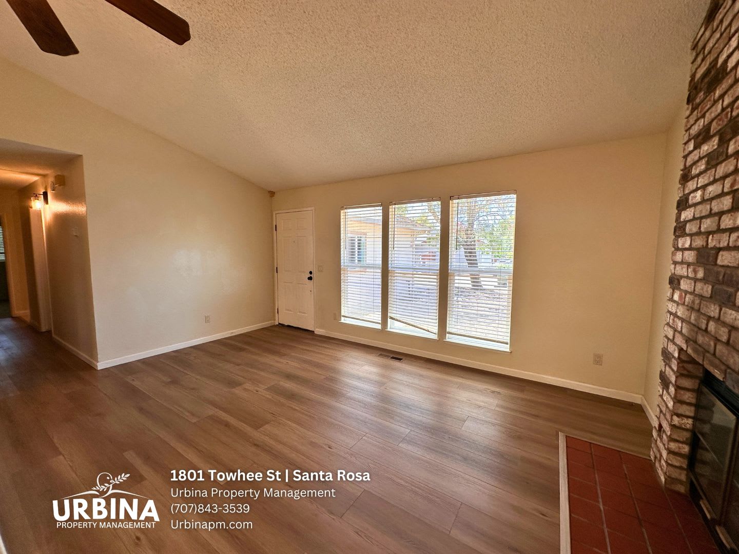 Inviting 3 Bedroom 2 Bathroom Home in Desirable Coffey Park Location – photo 4