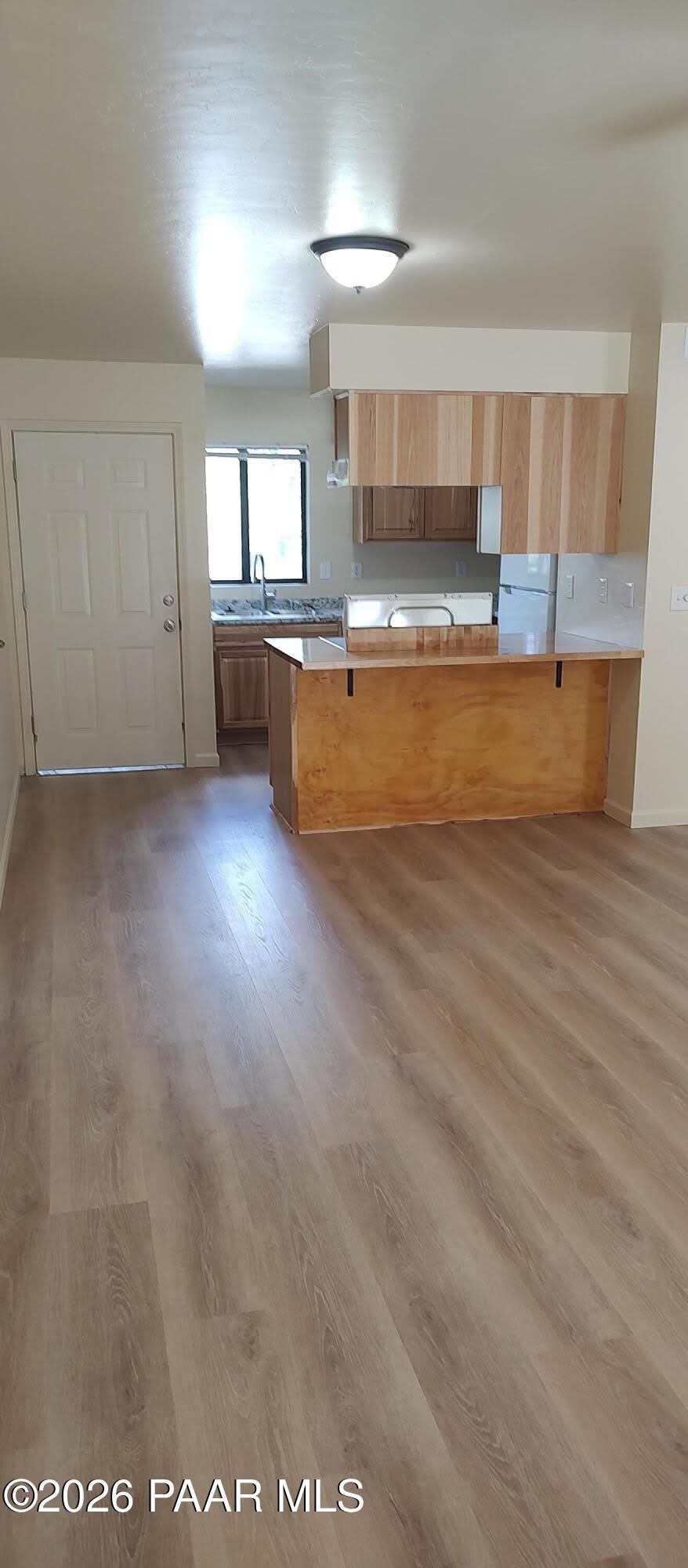 333 W Aubrey Street – photo 2