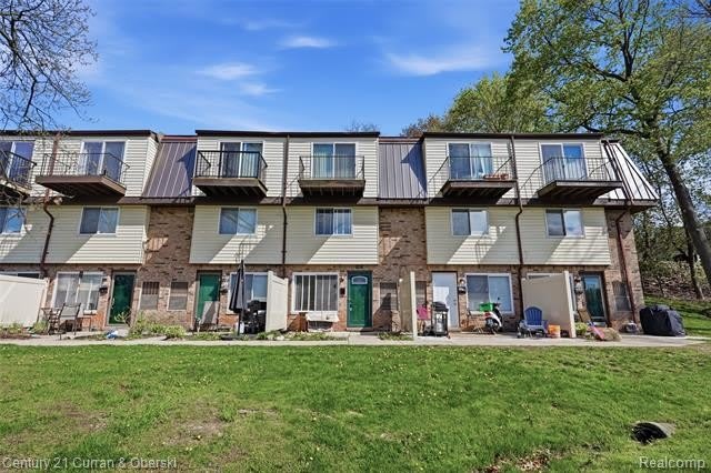862 N Main Street – photo 1