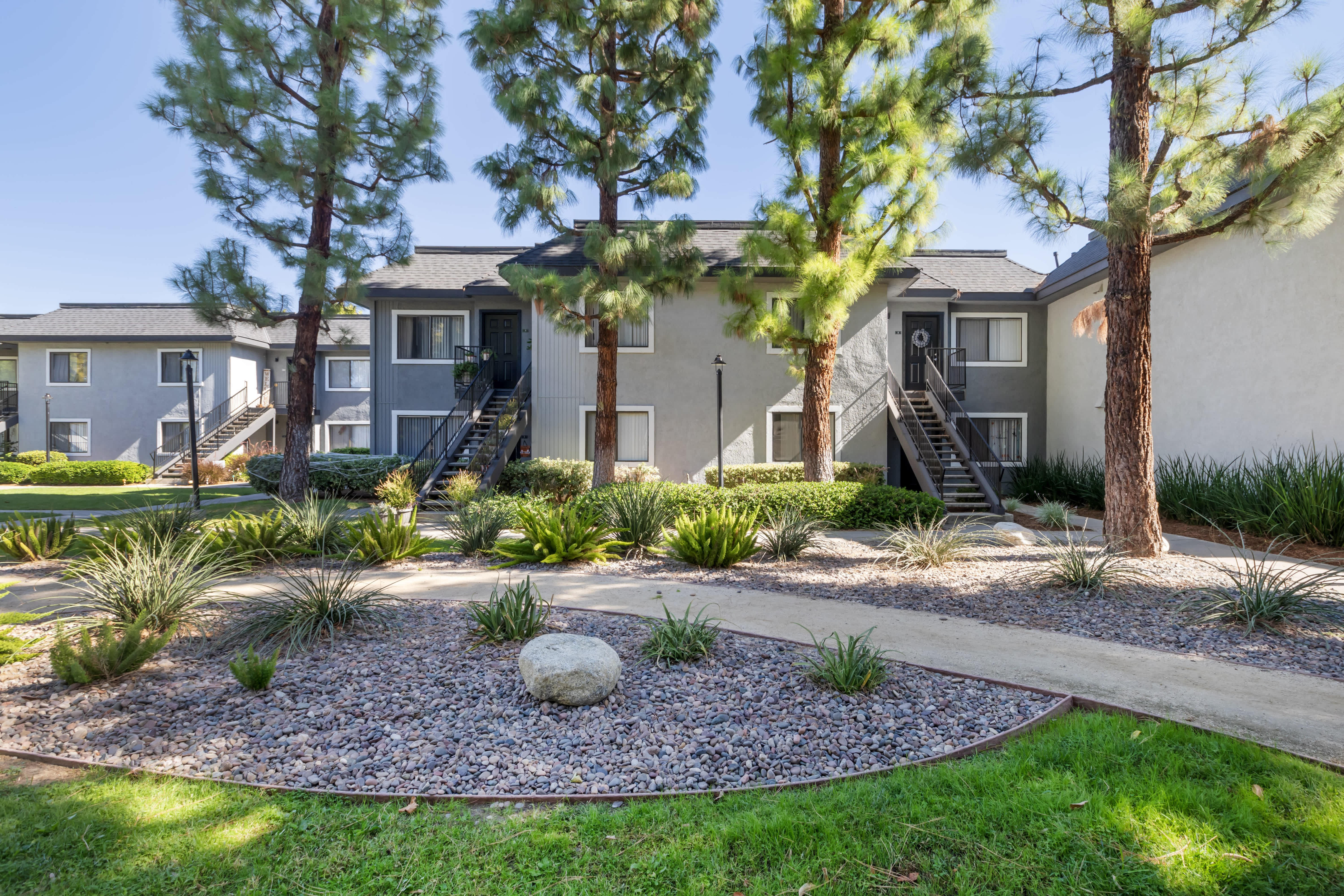 Riverwalk Landing Apartments – photo 1