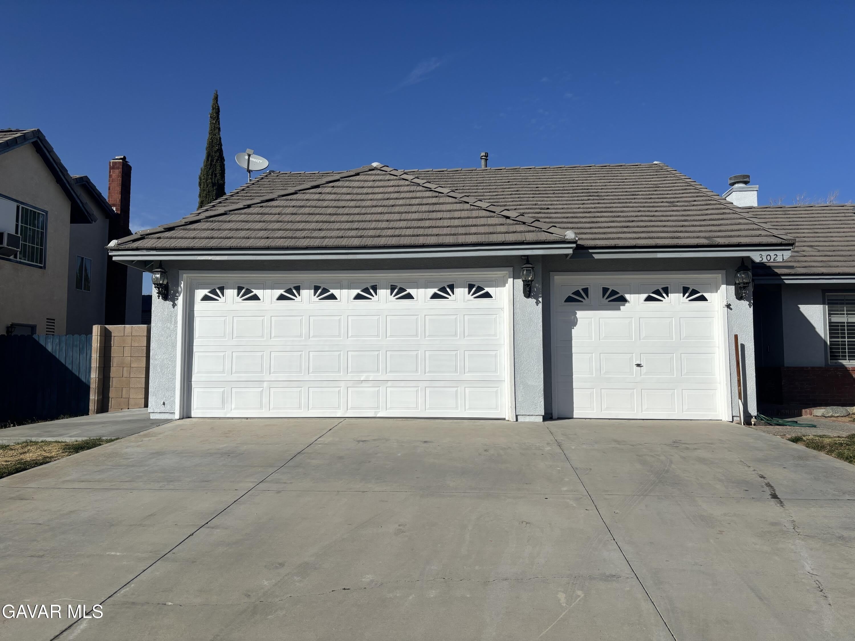 3021 Mariposa Avenue – photo 1
