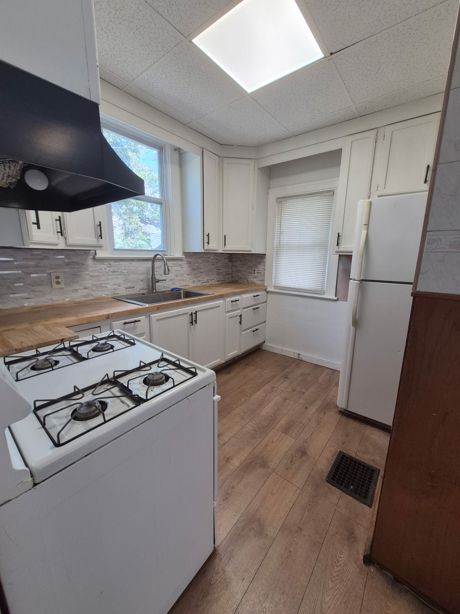 692 Chili Avenue – photo 5