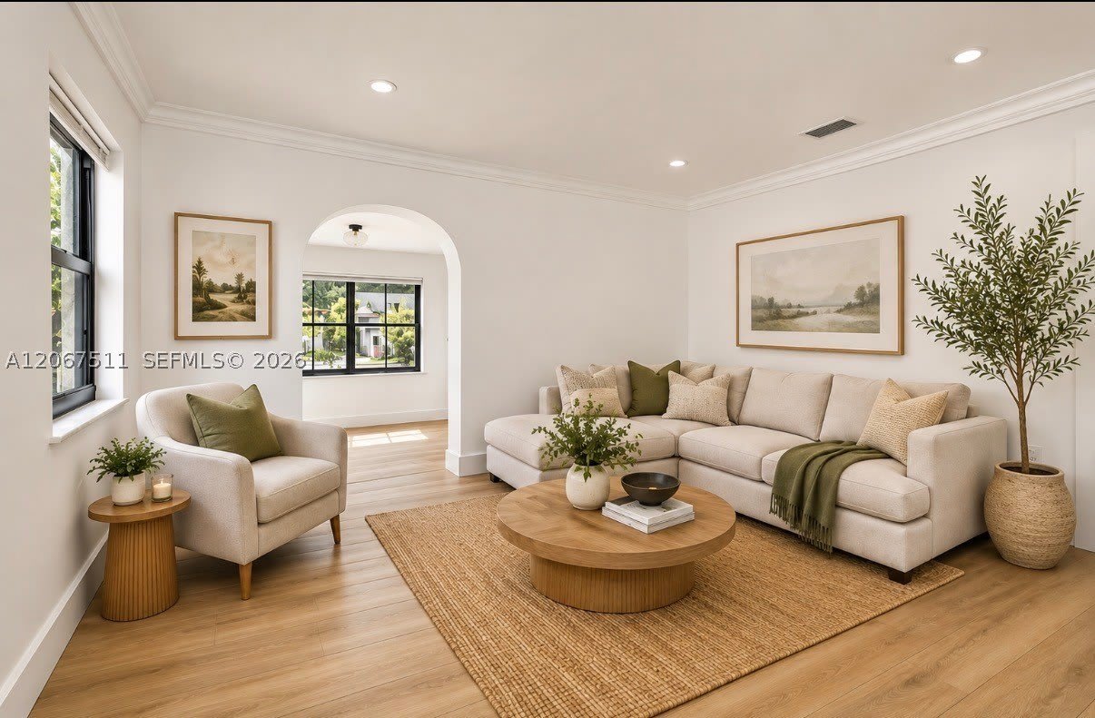 220 SW 32nd Ave – photo 3