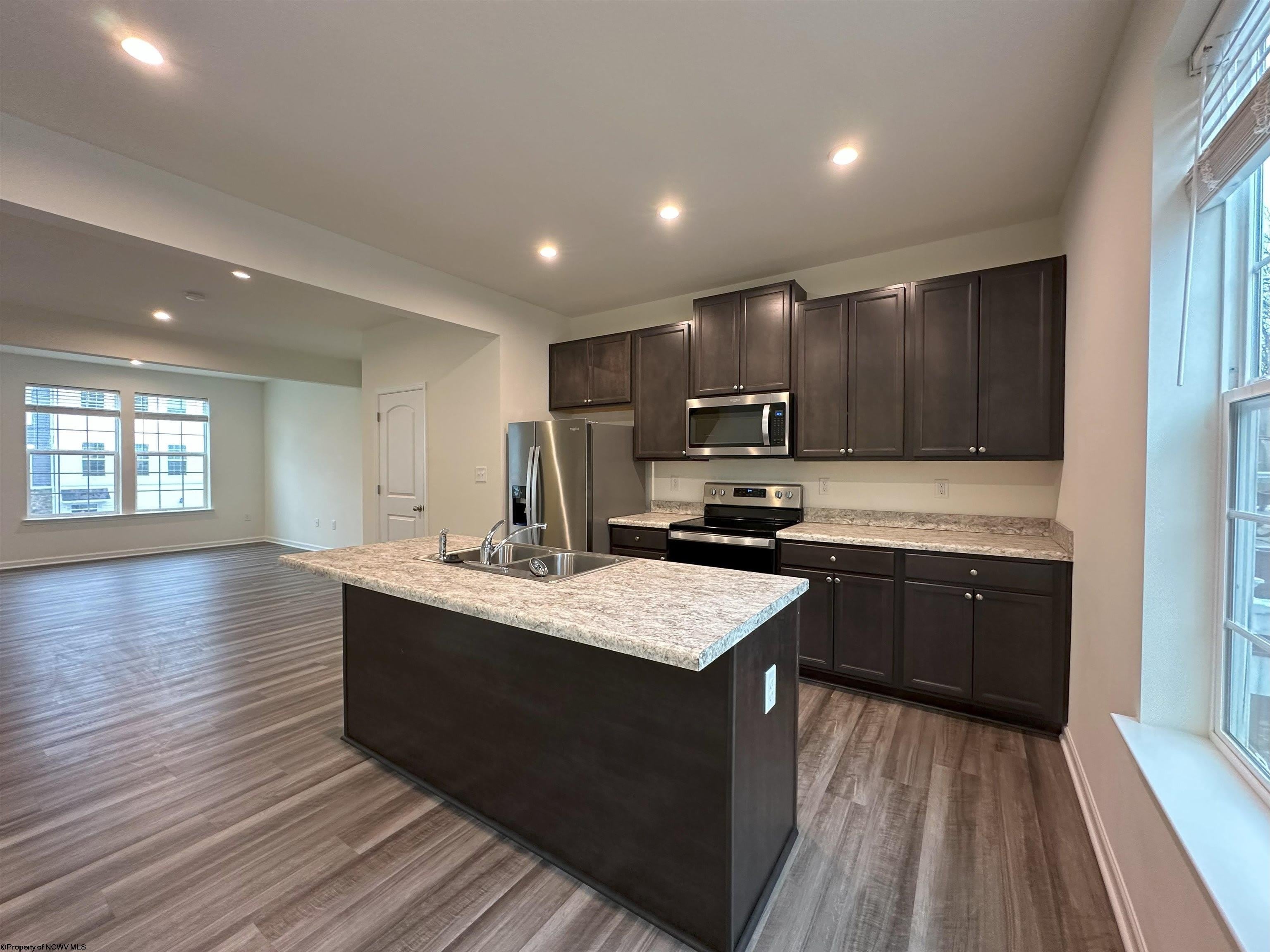 317 Bay Street – photo 4