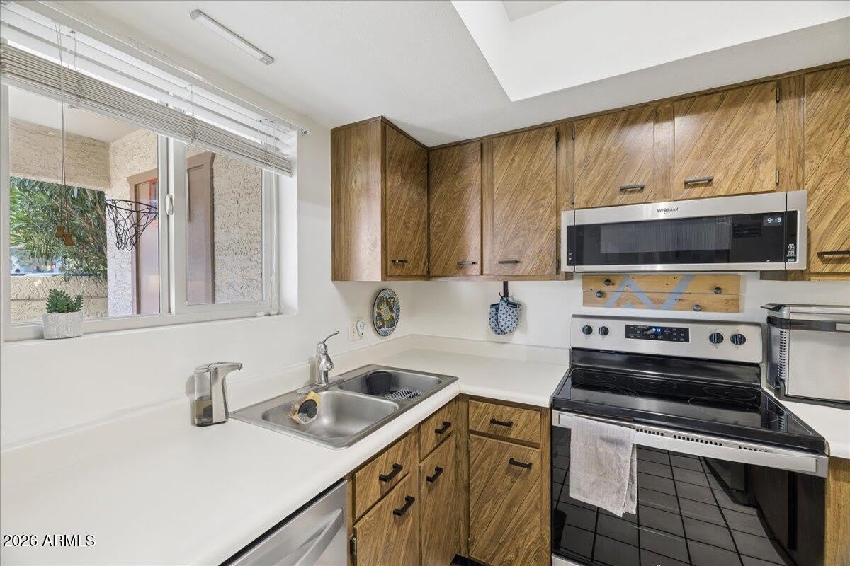 4150 E CACTUS Road – photo 4