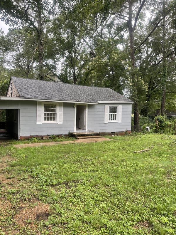 421 Fielding Avenue – photo 1