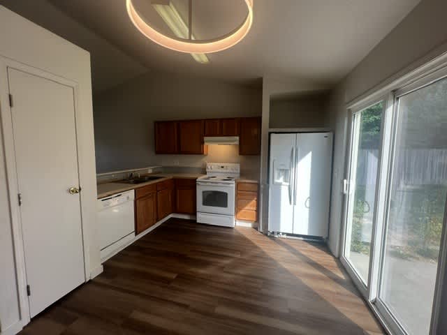 224 Palace Way – photo 4