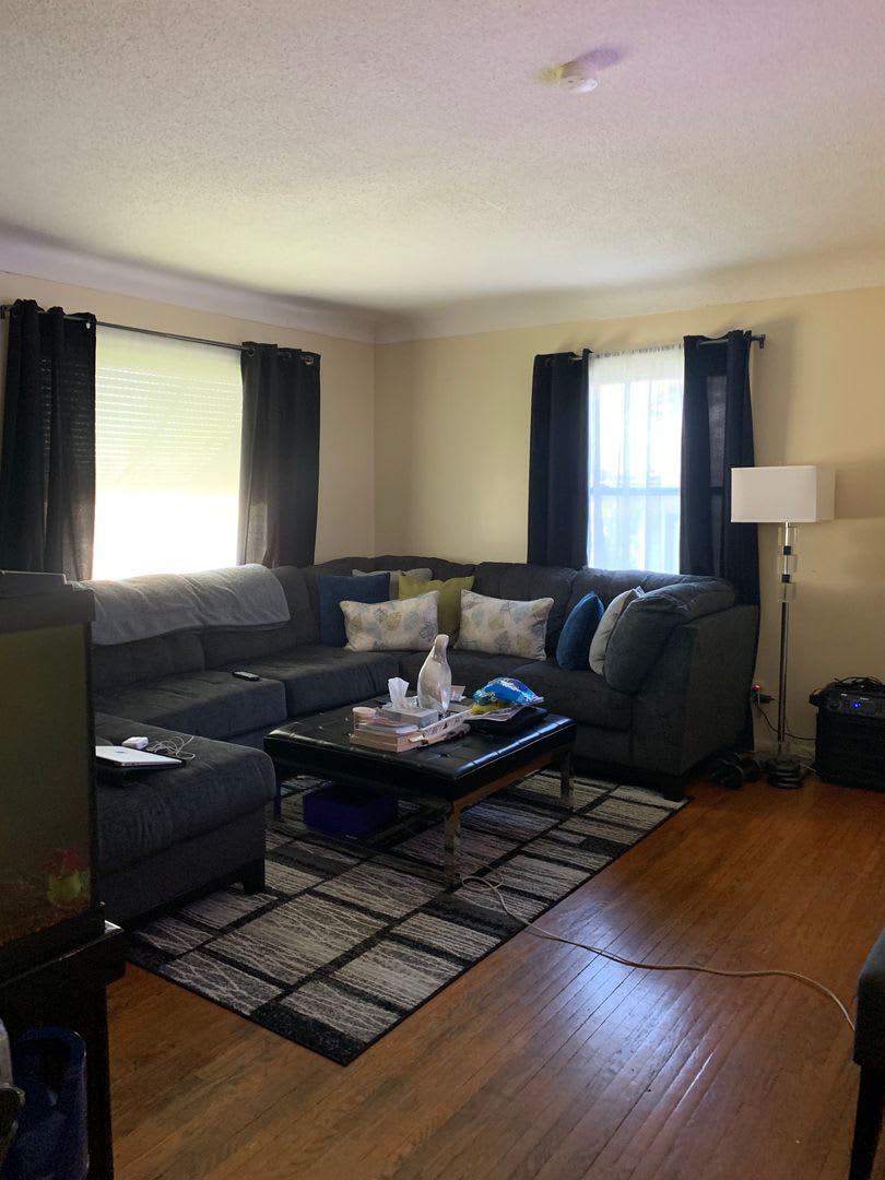 Beautiful 4 Bedroom 1 Bathroom in North Minneapolis – photo 2