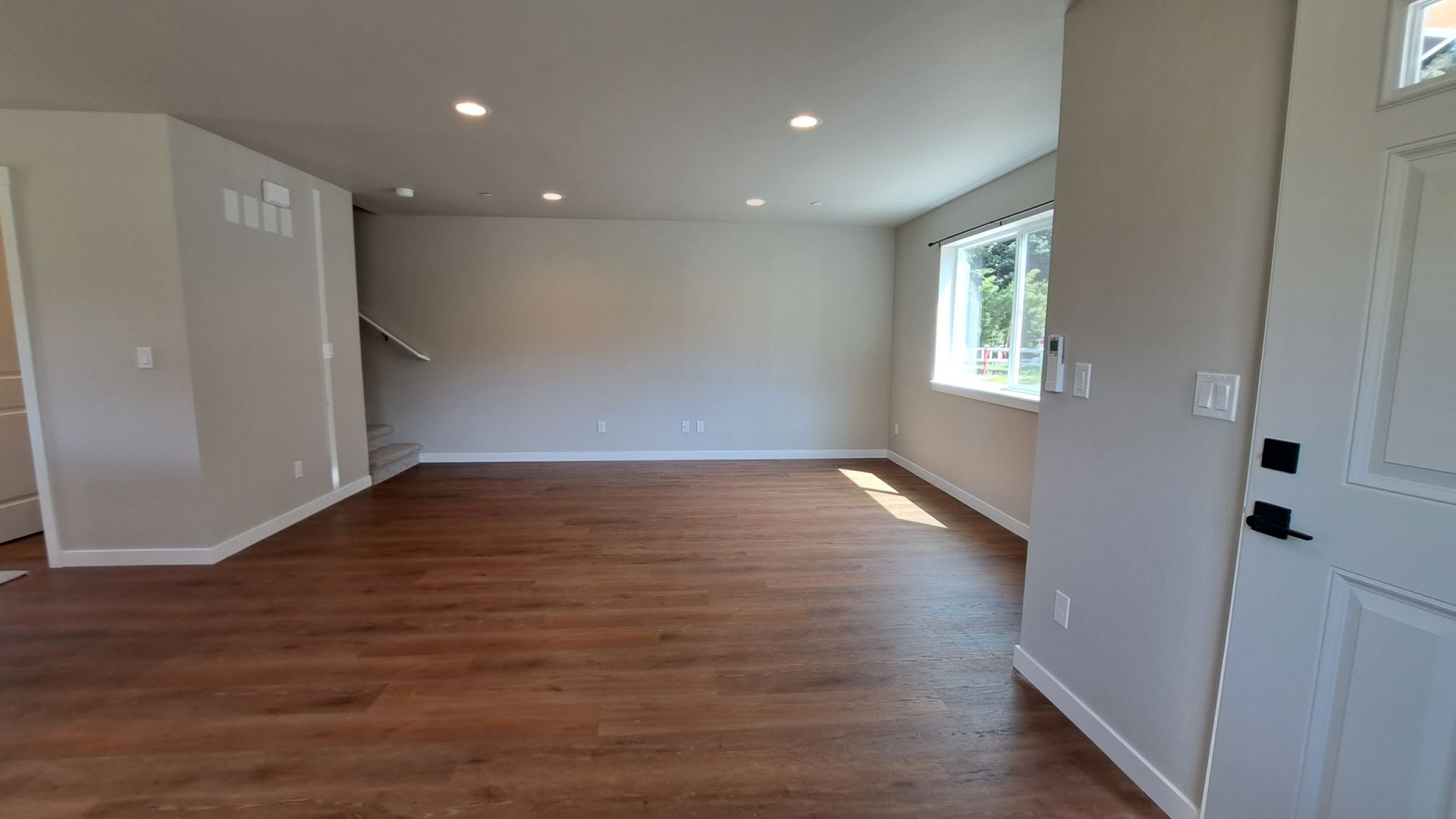 3 Bedroom 2.5 Bath Duplex – photo 5