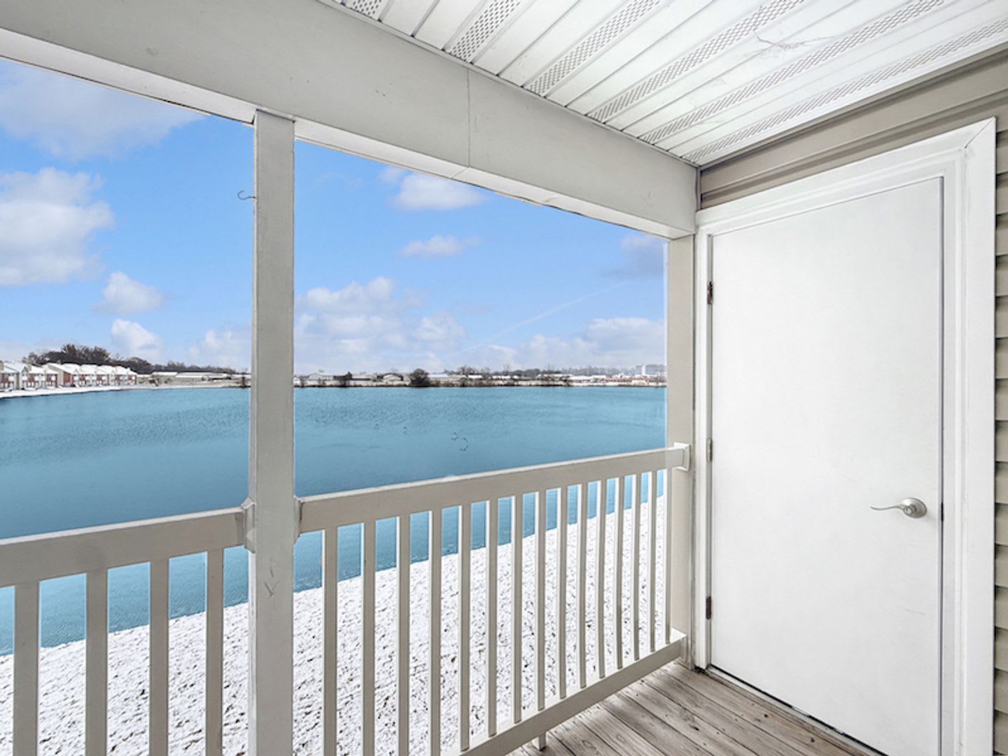 Luxurious Lakeside Living Spacious 2 Bedroom Retreat Starting At 1 339 1 424 – photo 5