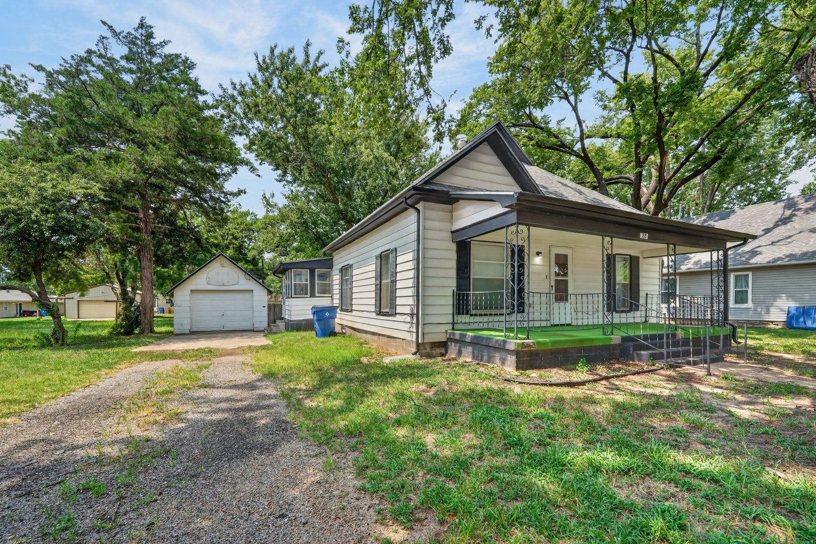 133 N Gorin – photo 2