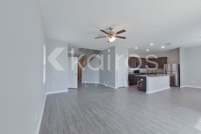 30098 Fedora Circle – photo 4