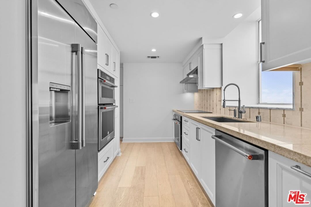 1221 Ocean Avenue – photo 5