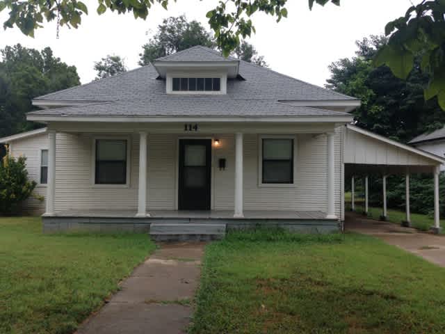 114 S Cherry – photo 1