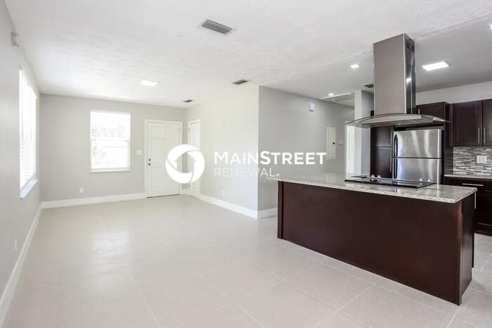 9064 Polk Avenue – photo 5