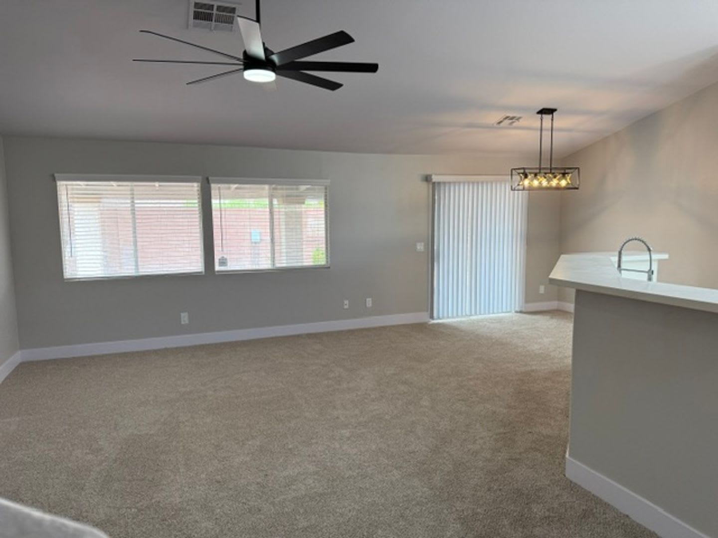 STUNNING & GORGEOUS SINGLE STORY 4 BED/2 BATH OVER 1800SF! ***ONLY $2,222 *** – photo 5