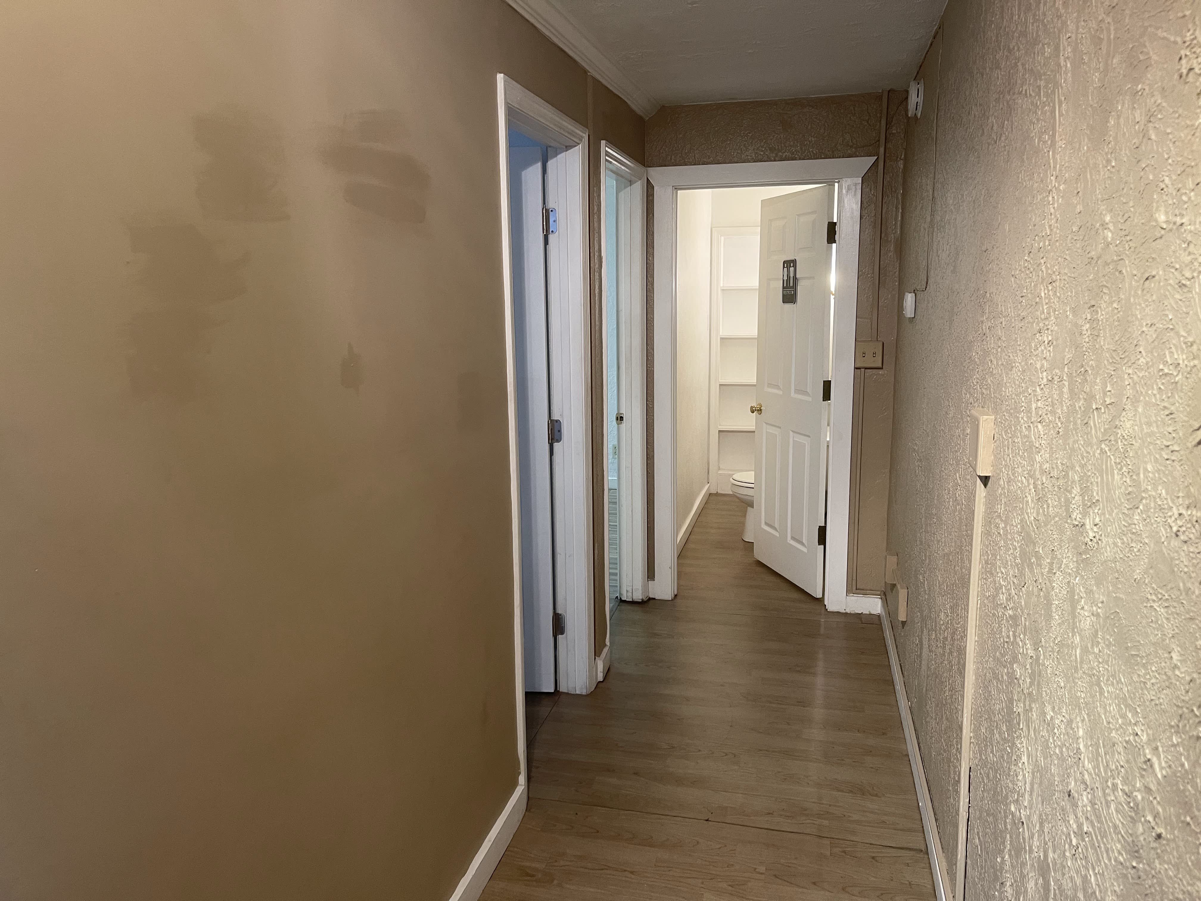 101 E Robertson St – photo 5