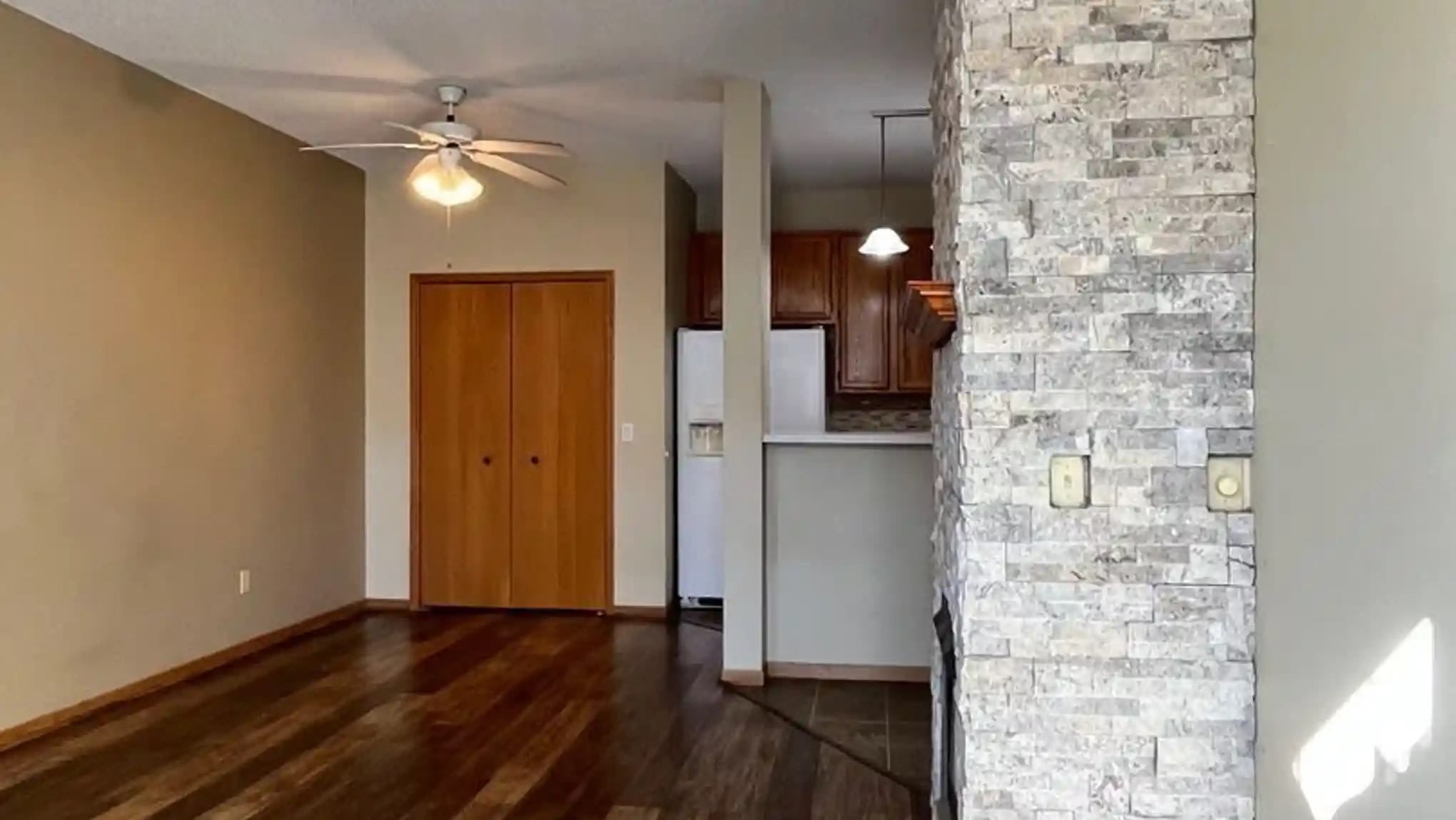 15563 Garnet Way – photo 5