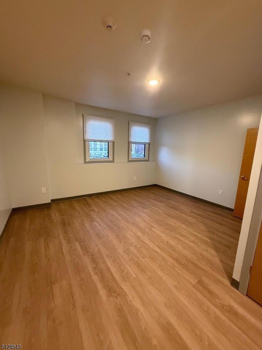 70 W Grand – photo 4