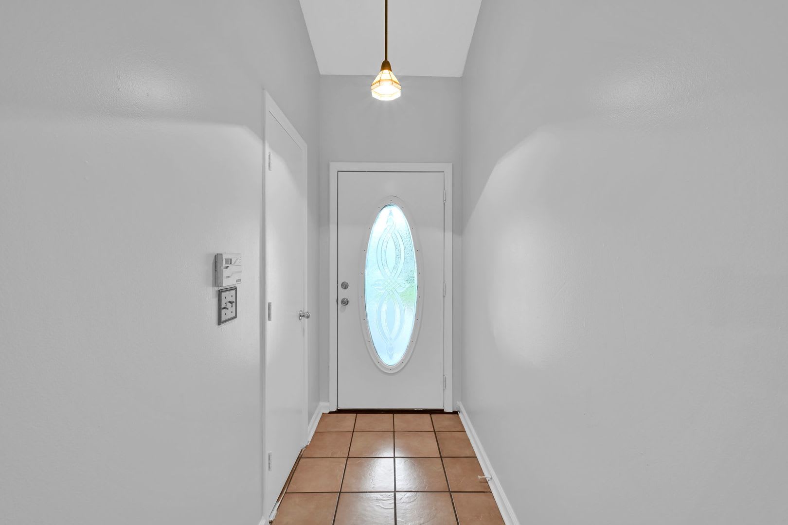 Welcome To This Charming 3 Bedroom 2 Bathroom Home Located In Jacksonville Fl Move In Now Pay 0 Rent – photo 3