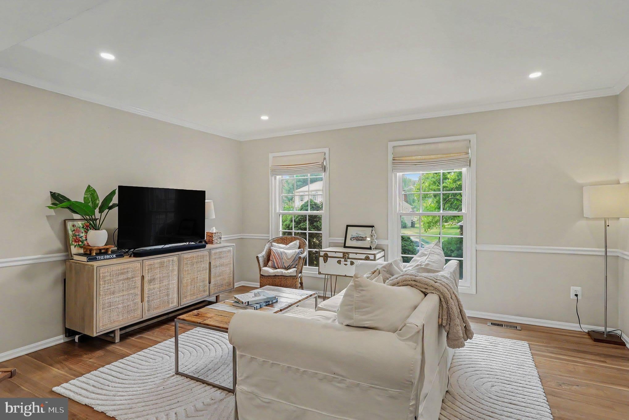 726 GENTLE BREEZE Court – photo 4