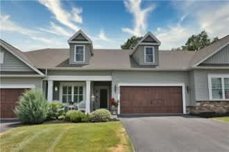 4033 Saint James Parkway – photo 1