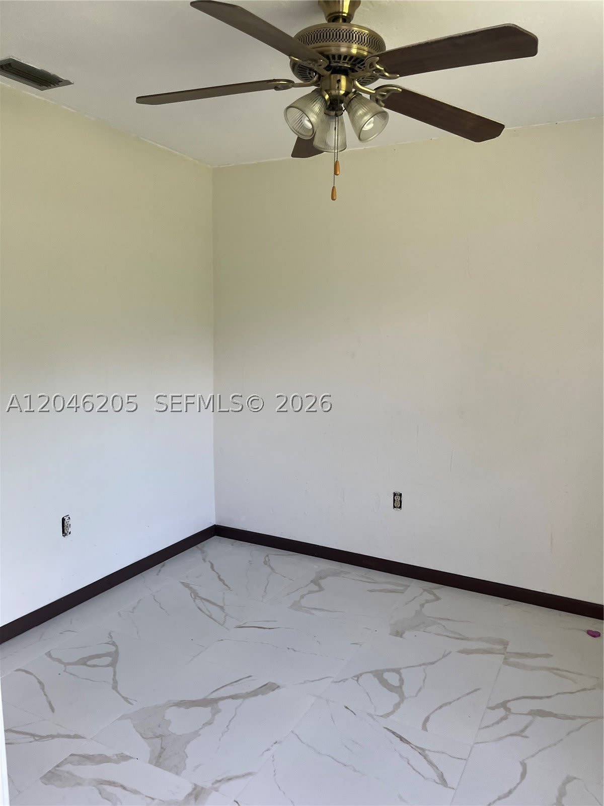 19821 NE 13th Ct – photo 4