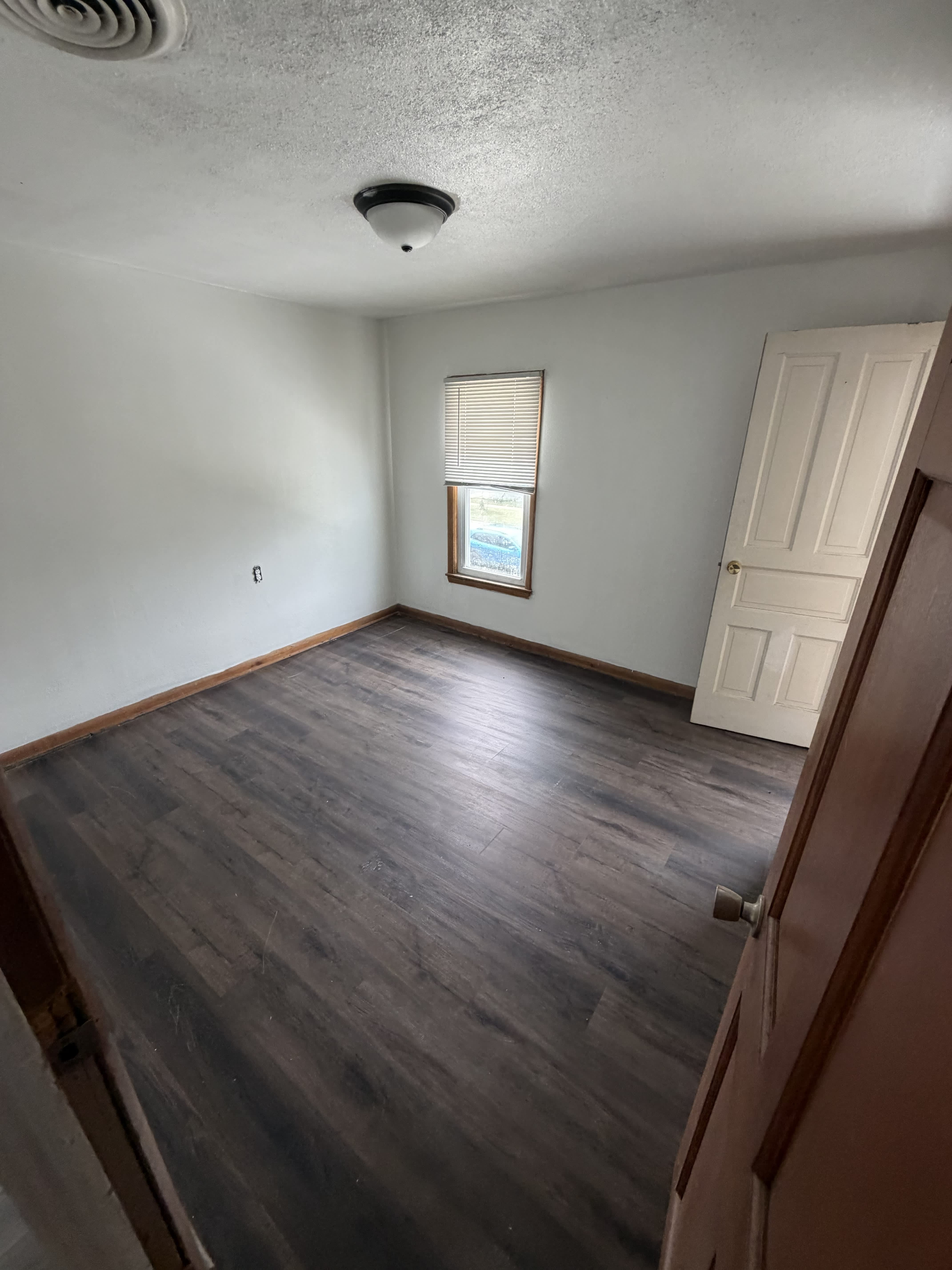 527 9th Street Southwest – photo 1