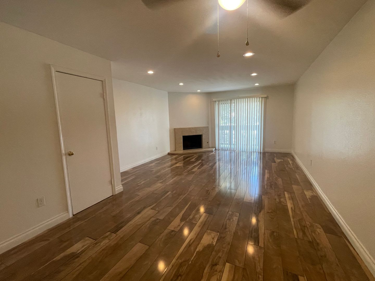 Completely Remodeled 3 Bedroom in San Diego!! Water/Trash Included – photo 1