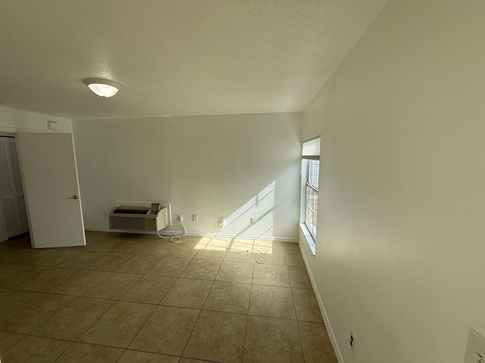 316 Mango Drive B – photo 5