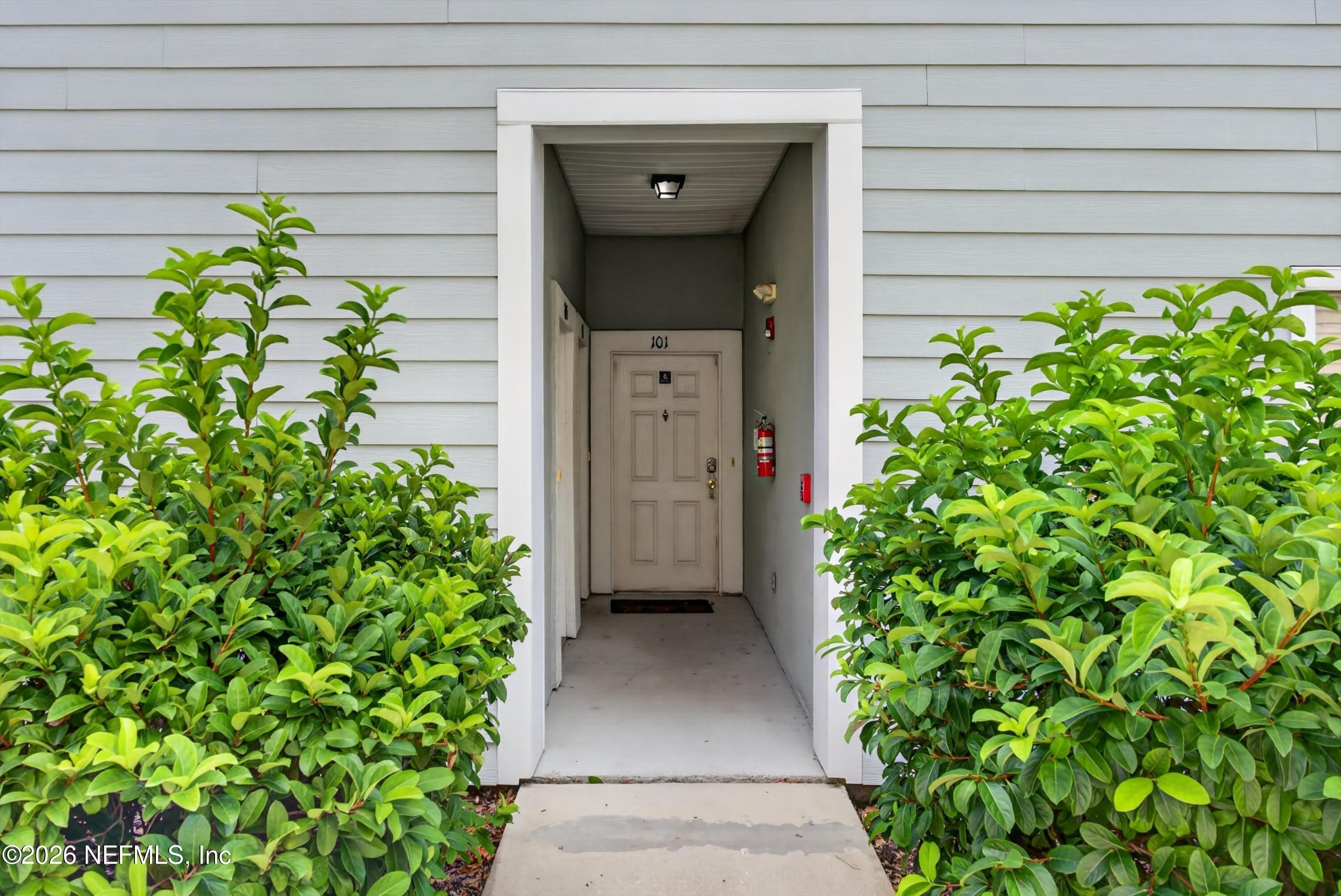 7047 Deer Lodge Circle – photo 3