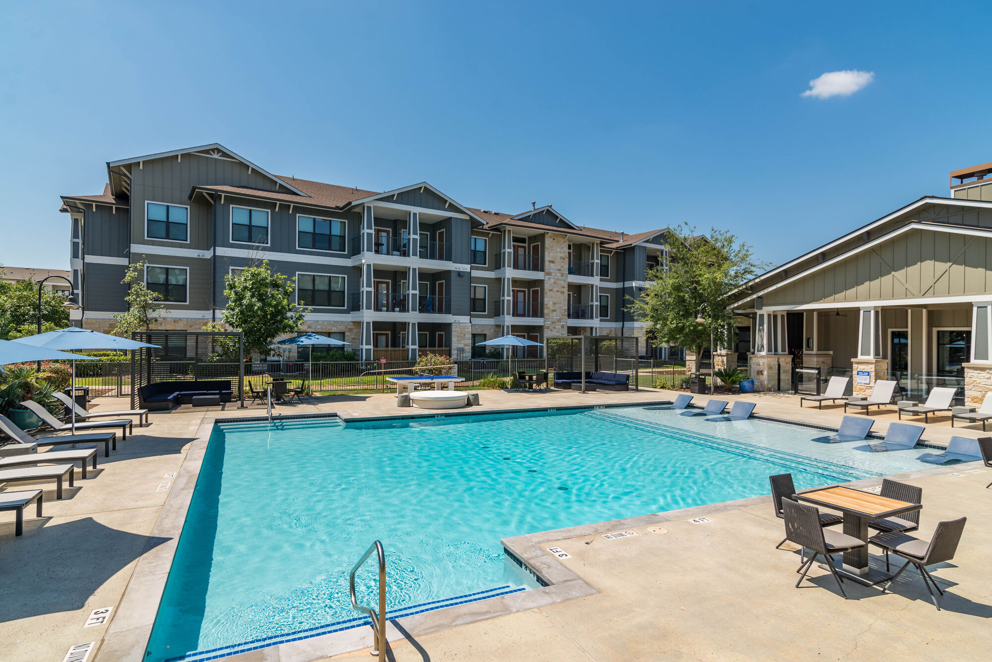 The Landing at Double Creek Apartments – photo 2