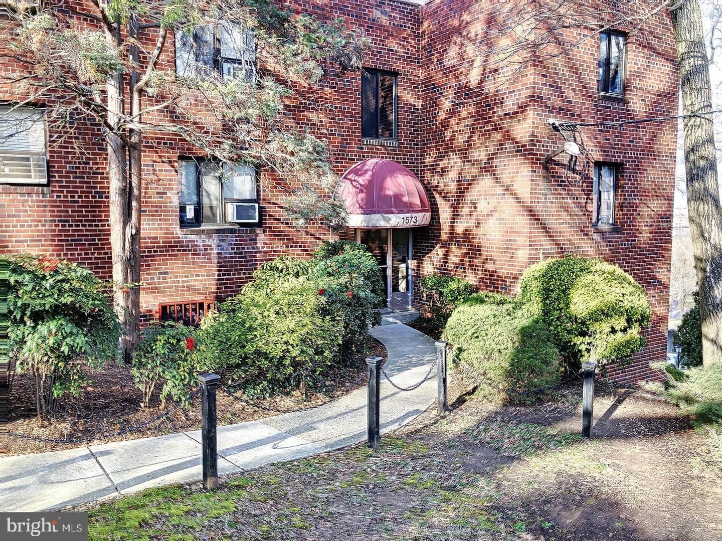 1573 N COLONIAL Terrace – photo 2
