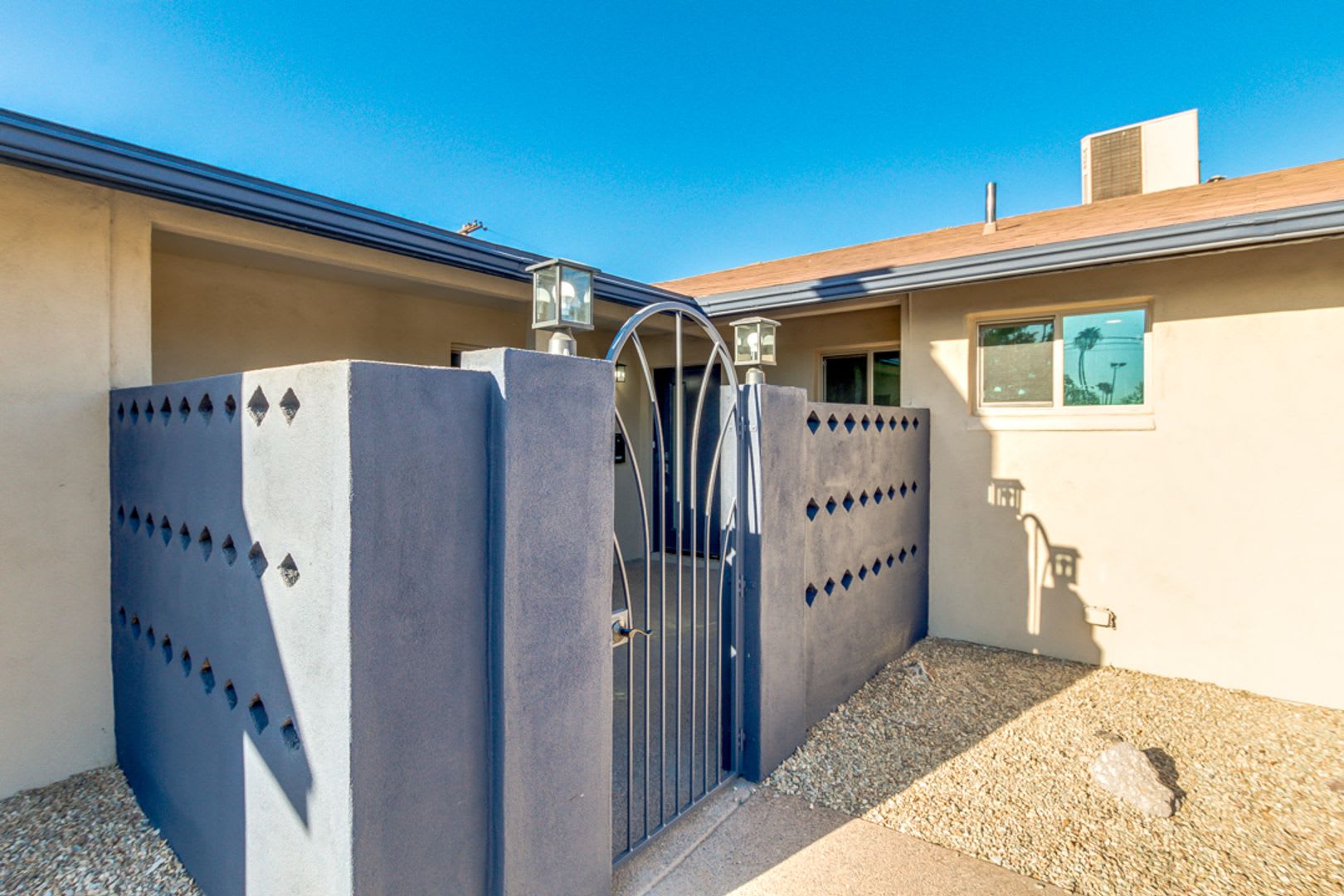 4 Bedroom 3 Baths Includes 2 Master Suites Just 1 Mile From Asu – photo 4