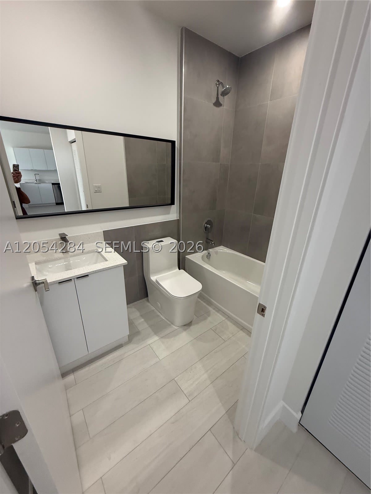 1091 E 17th St – photo 4