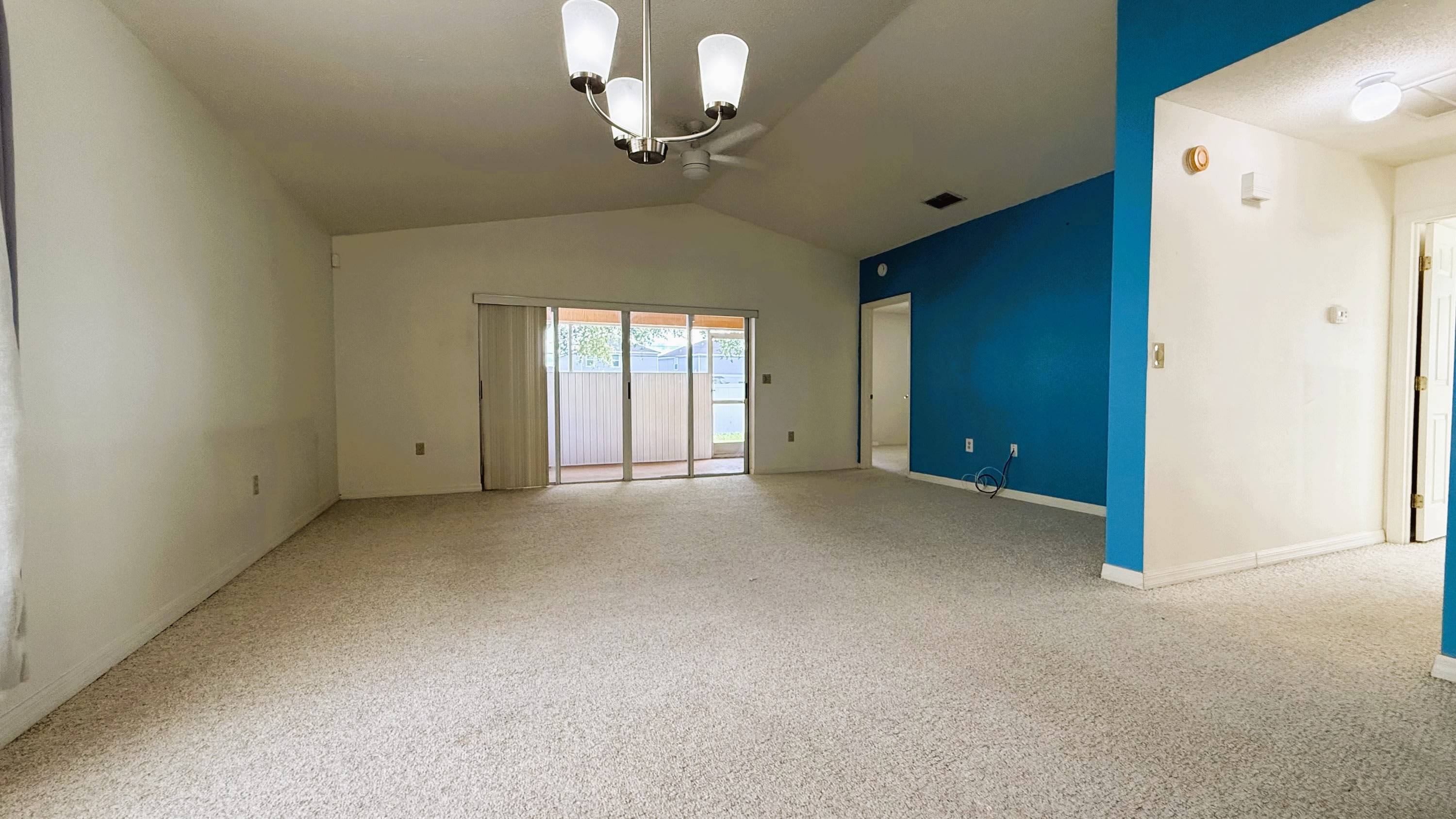 260 Lake Suzanne Drive – photo 2