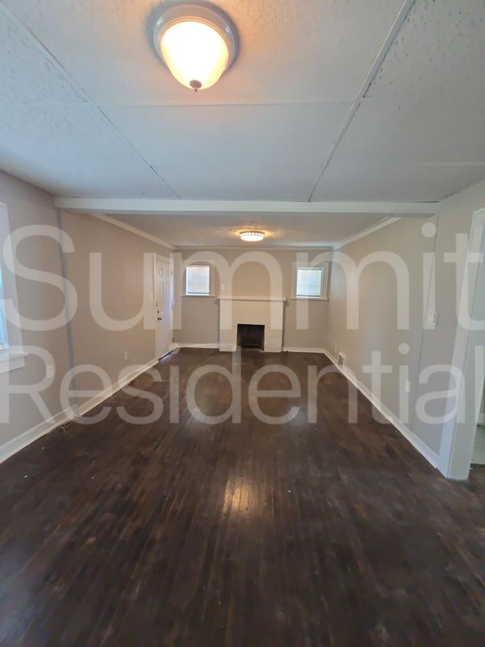 5011 East 39 Terrace – photo 5