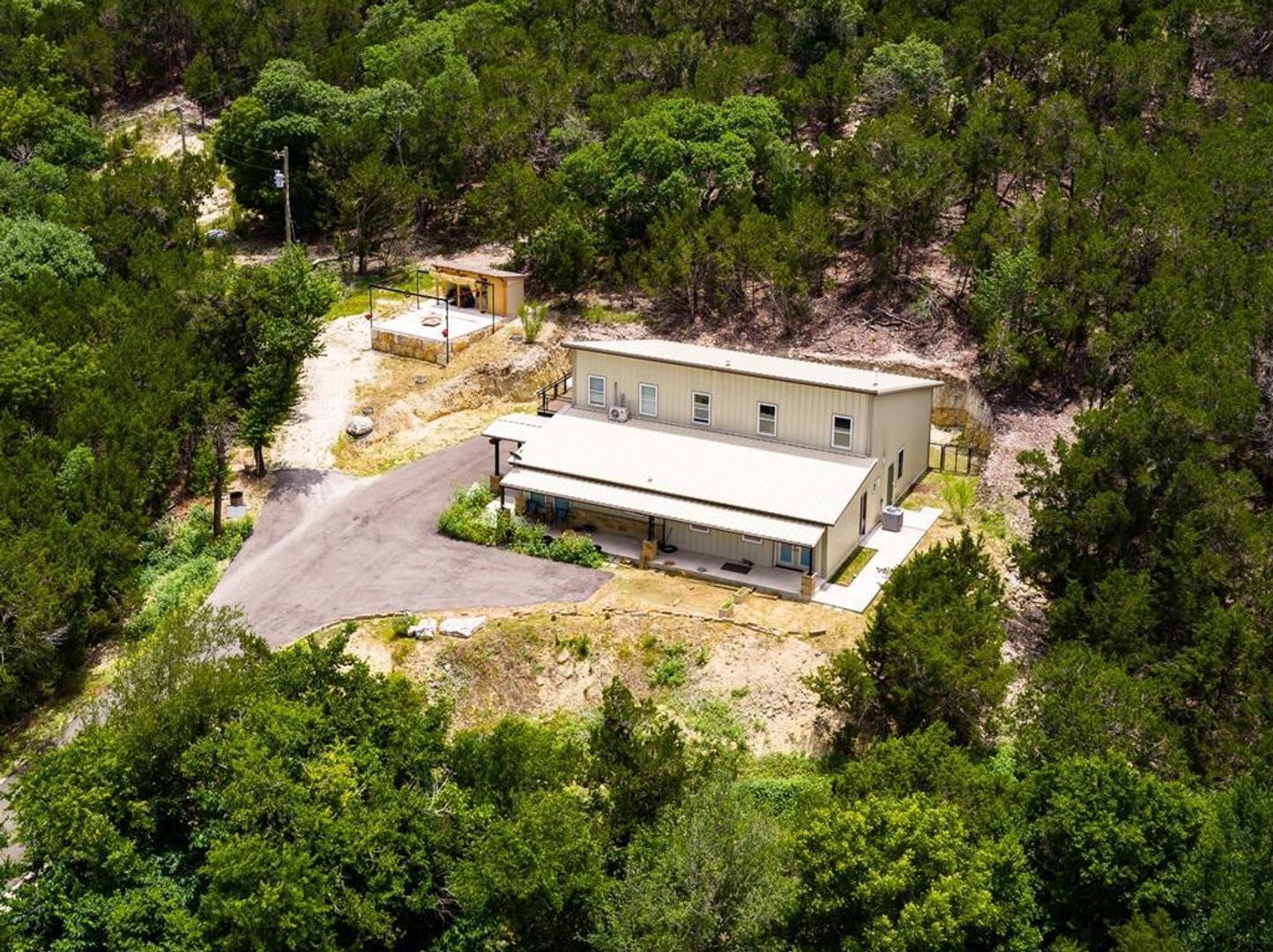 FOR LEASE!! AMAZING VIEWS – photo 1