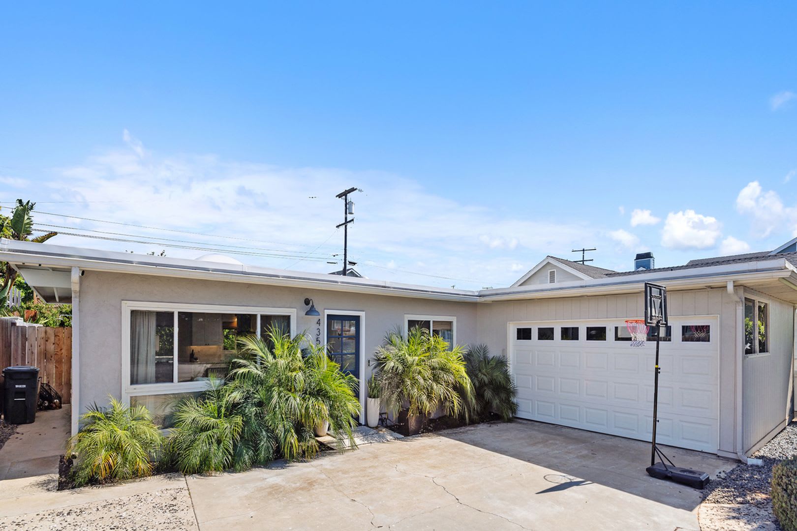 Welcome To 435 Cherry Ave A Stunning Coastal Retreat On Imperial Beach S Most Coveted And Rarely Available Street – photo 2