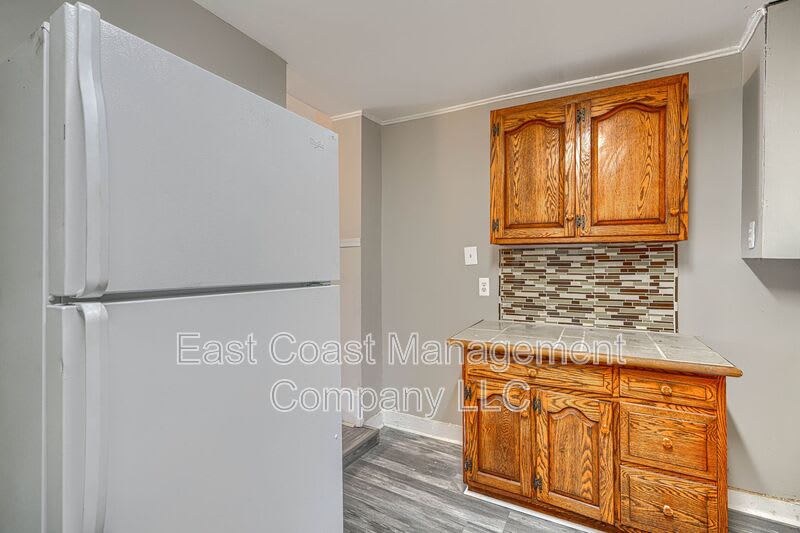 1220 W Pratt St – photo 3