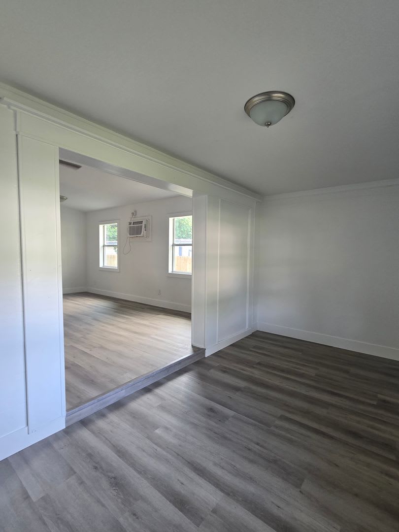 Fully Fenced Home in the Southside of Jacksonville – photo 5
