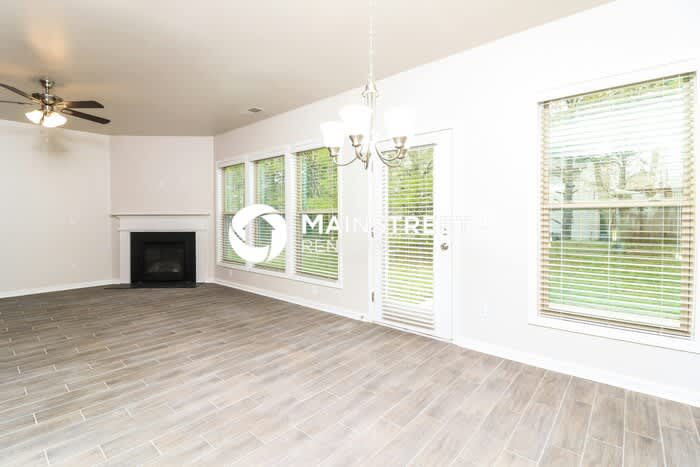 3728 Upland Drive – photo 5