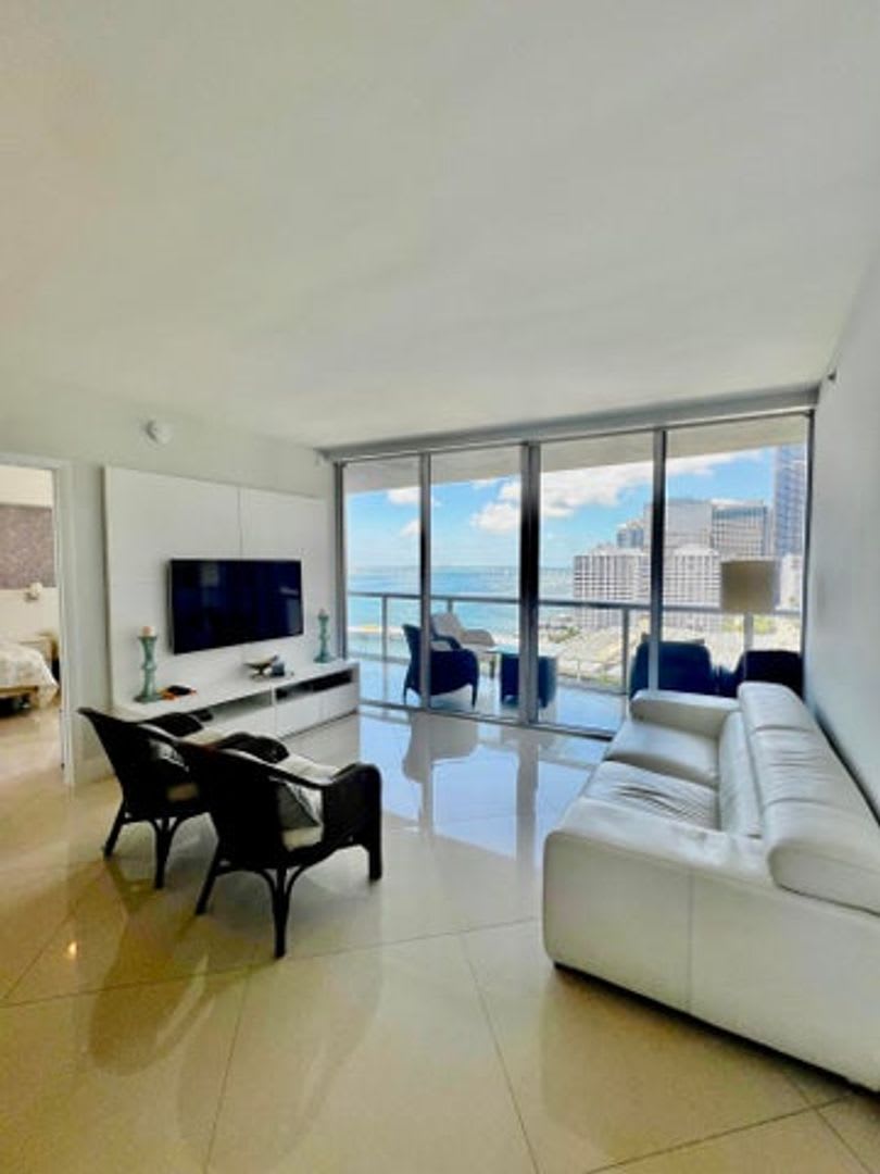 495 Brickell Avenue 1605 Miami Fl 33131 2779 – photo 3