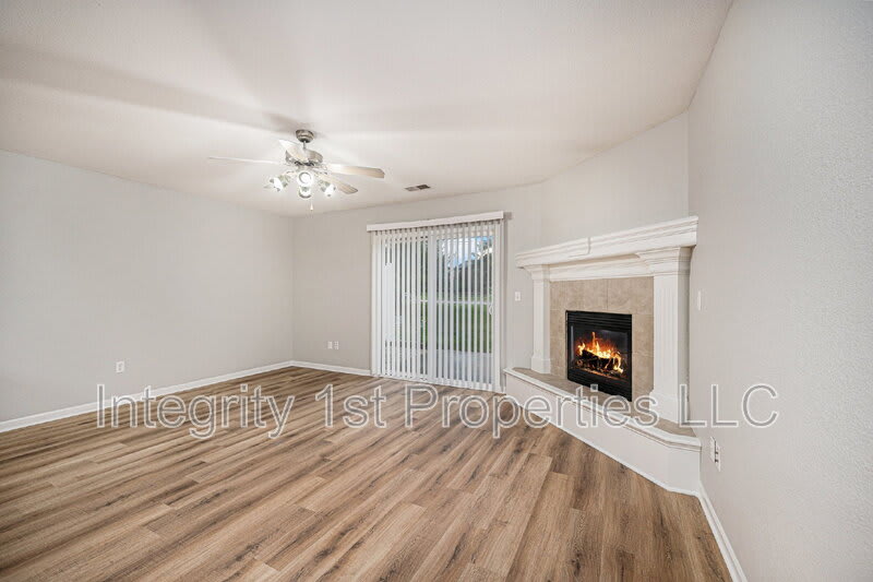 5946 NW 91st St – photo 5