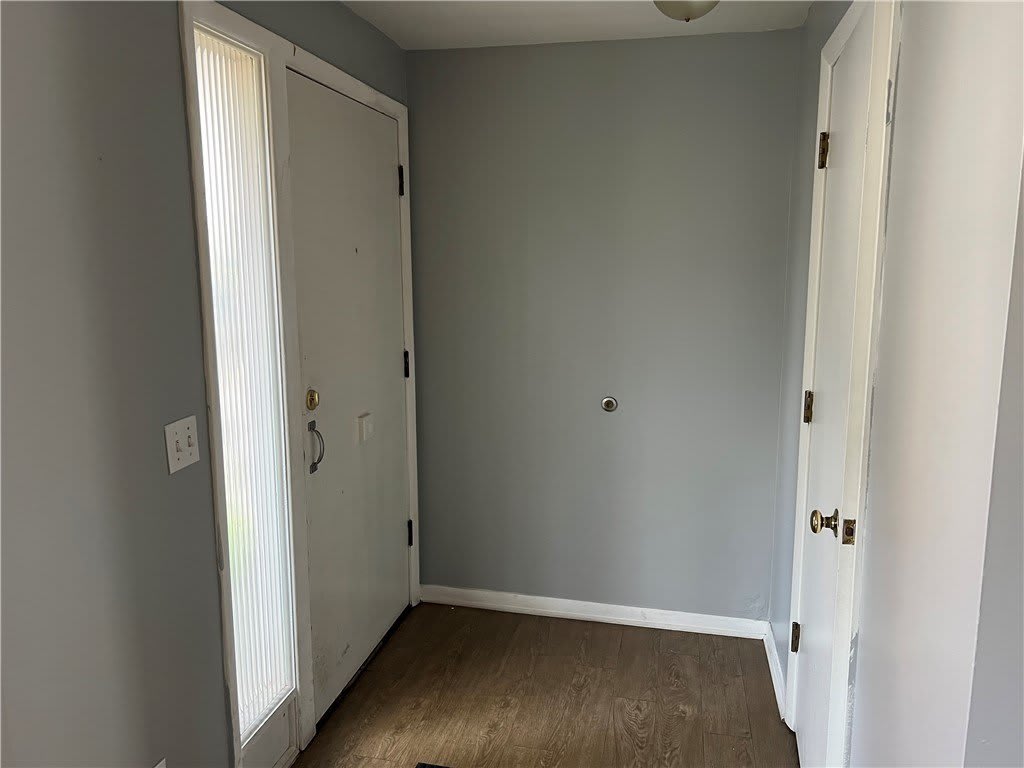 2341 Monroe Avenue – photo 2